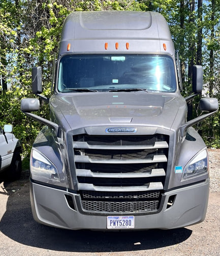 2022 Freightliner Cascadia 126