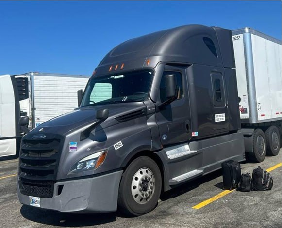 2022 Freightliner Cascadia 126