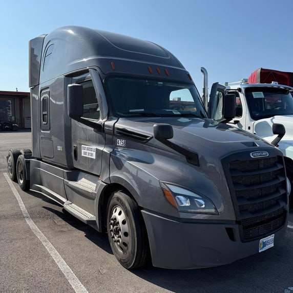 2023 Freightliner Cascadia 126