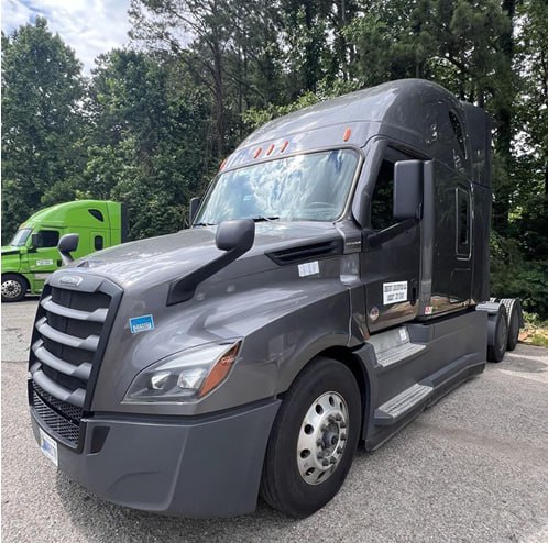 2023 Freightliner Cascadia 126