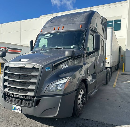 2022 Freightliner Cascadia 126