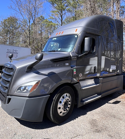 2023 Freightliner Cascadia 126