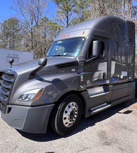 2023 Freightliner Cascadia 126