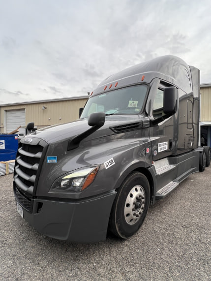 2022 Freightliner Cascadia 126