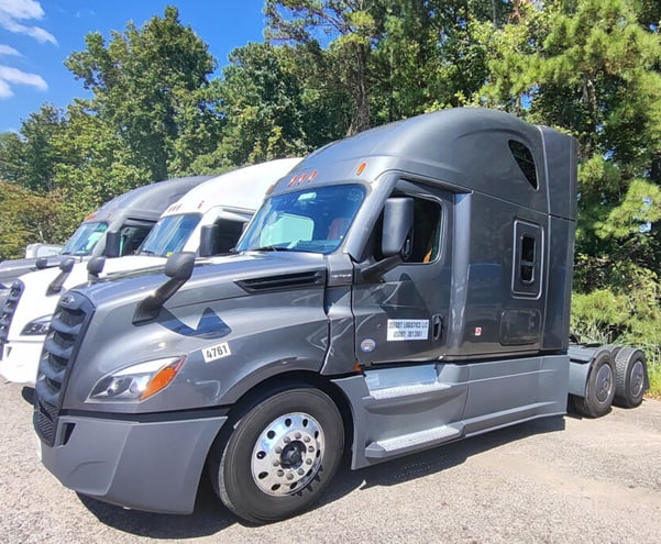 2023 Freightliner Cascadia 126