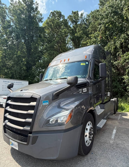 2022 Freightliner Cascadia 126
