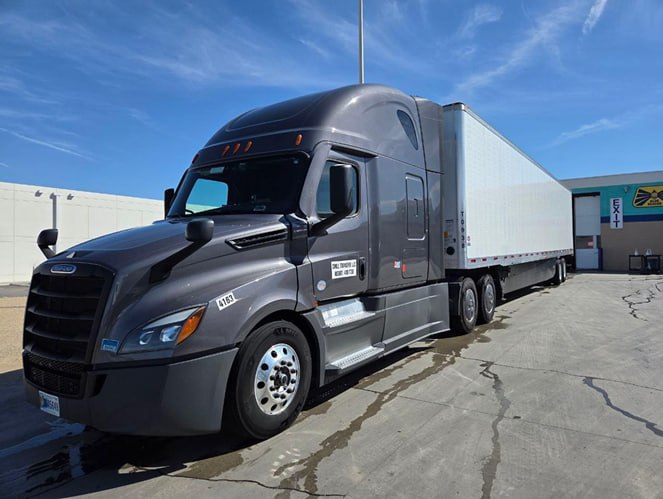 2022 Freightliner Cascadia 126